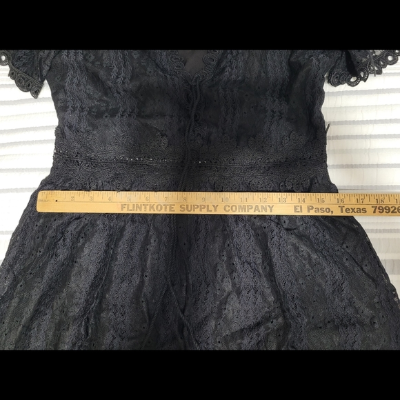 Allison New York Dress. Black. Size L - Picture 8 of 10